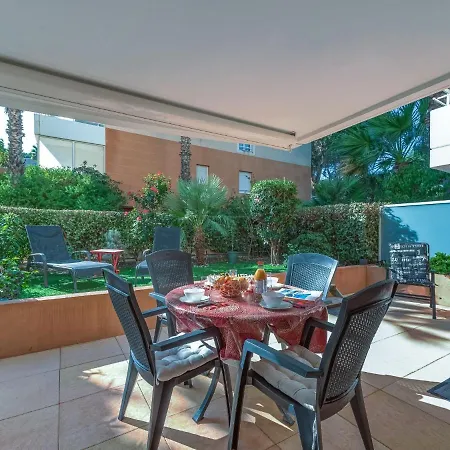 Le Domaine De La Baie-3 By Interhome * Cavalaire-sur-Mer